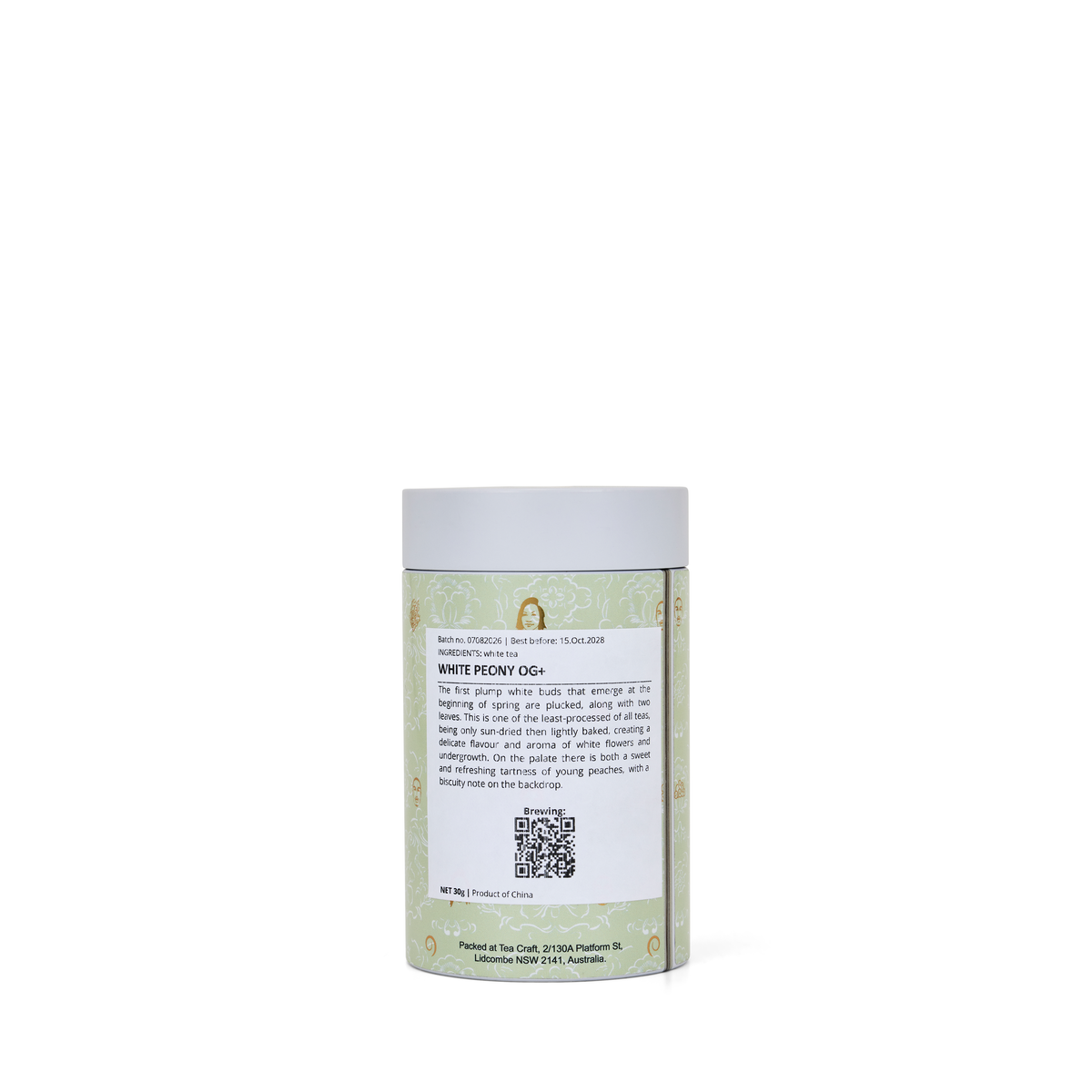 There is both a sweet and refreshing tartness of young peaches, with a biscuity note on the backdrop.